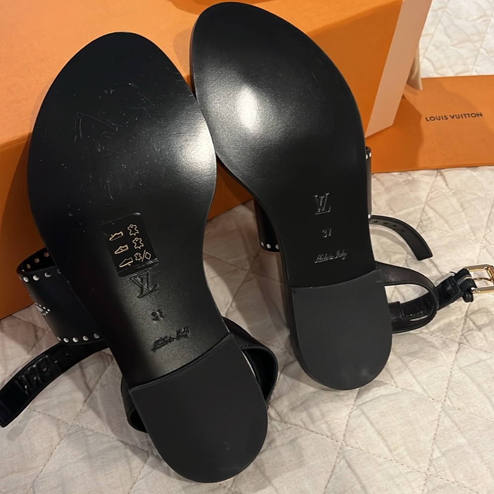 Louis Vuitton horizon, flat leather sandal, size women’s 37 - Picture 2 of 3